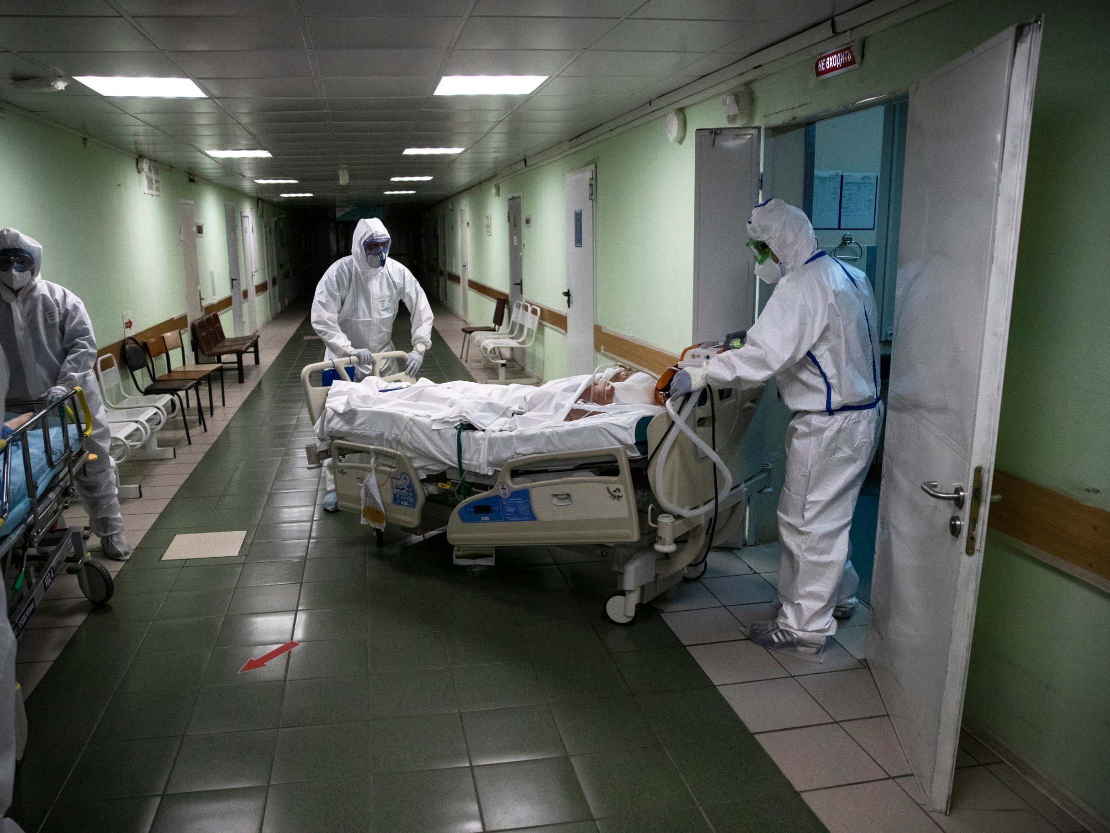 Coronavirus: UK death toll rises by 384 to 33,998