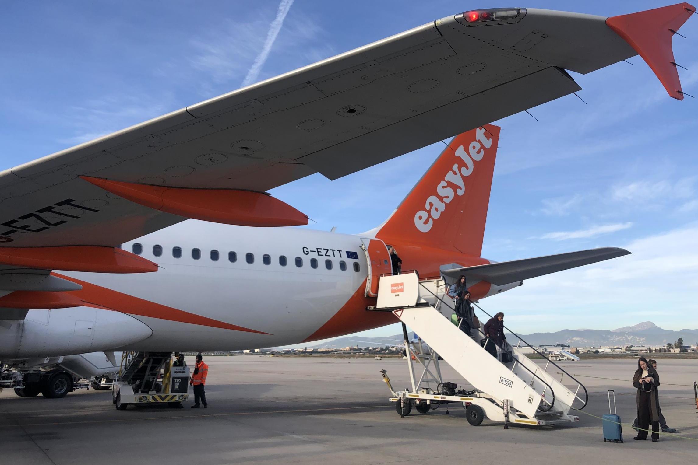 EasyJet to cut up to 30% of its staff amid global pandemic - The Independent