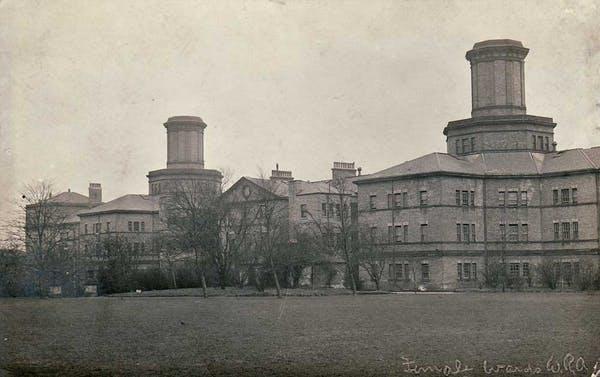 After opening in 1818, the asylum finally closed its doors in 1995