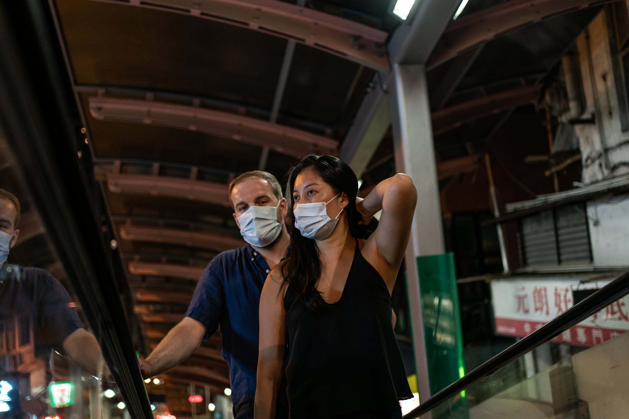 Many establishments require people to wear masks (The Washington Post)