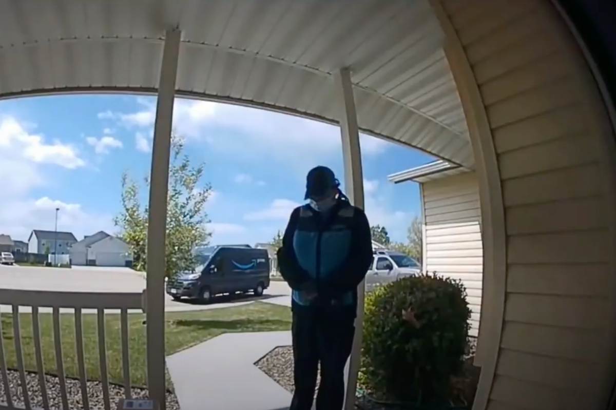 Amazon delivery driver captured on doorbell camera praying for family's high-risk baby