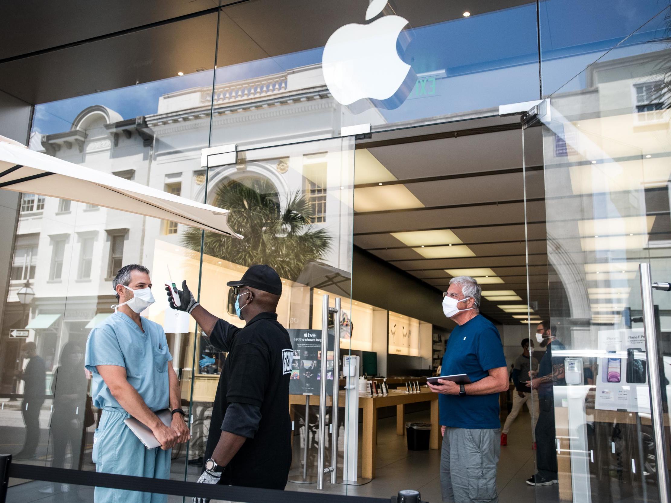 Apple reopens 100 more stores across US