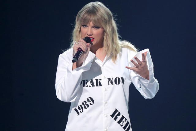 Taylor Swift performs during the 2019 American Music Awards on 24 November in Los Angeles, California.