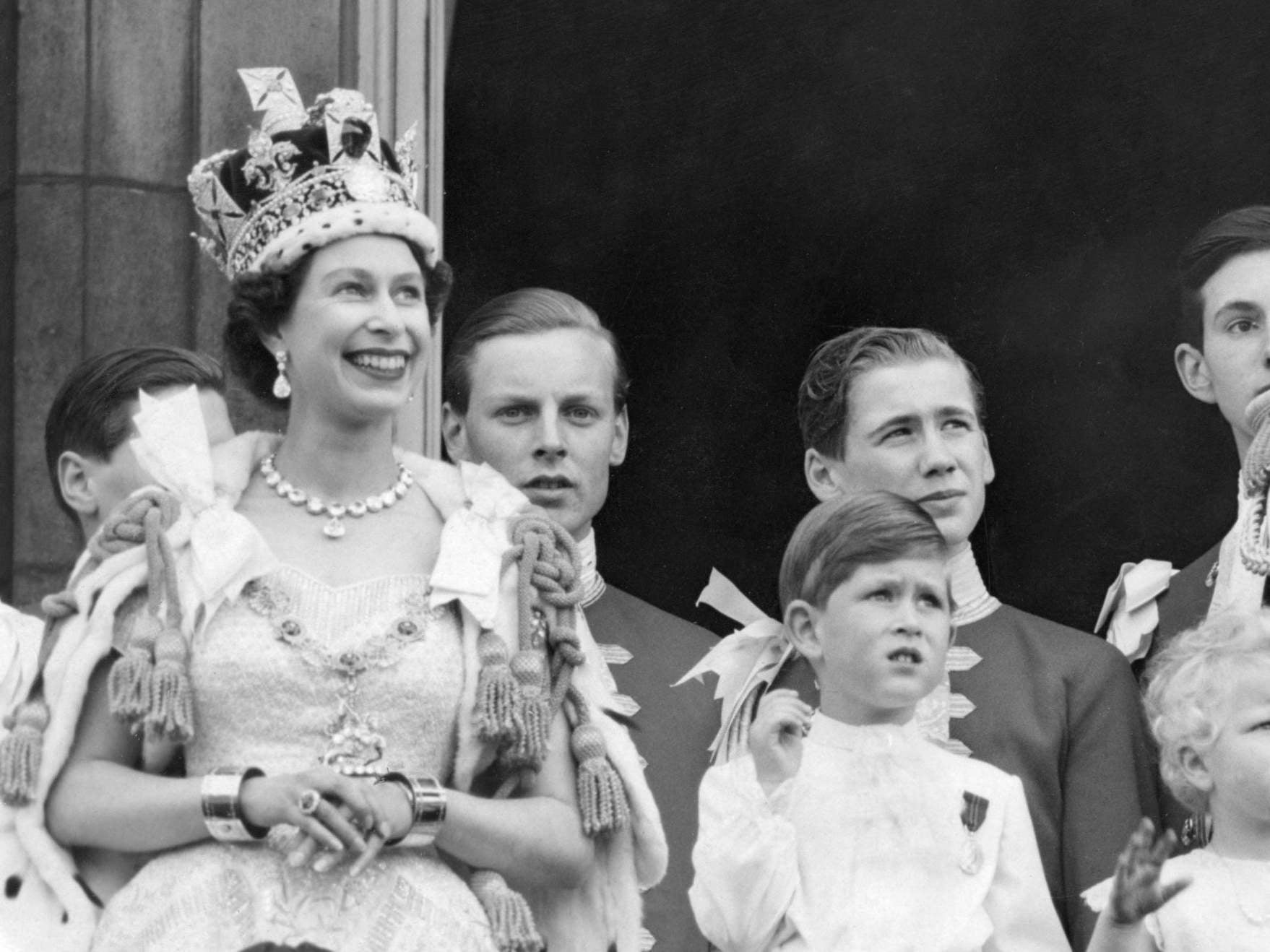 Comparing the coronation of King Charles and Queen Elizabeth - The  Washington Post