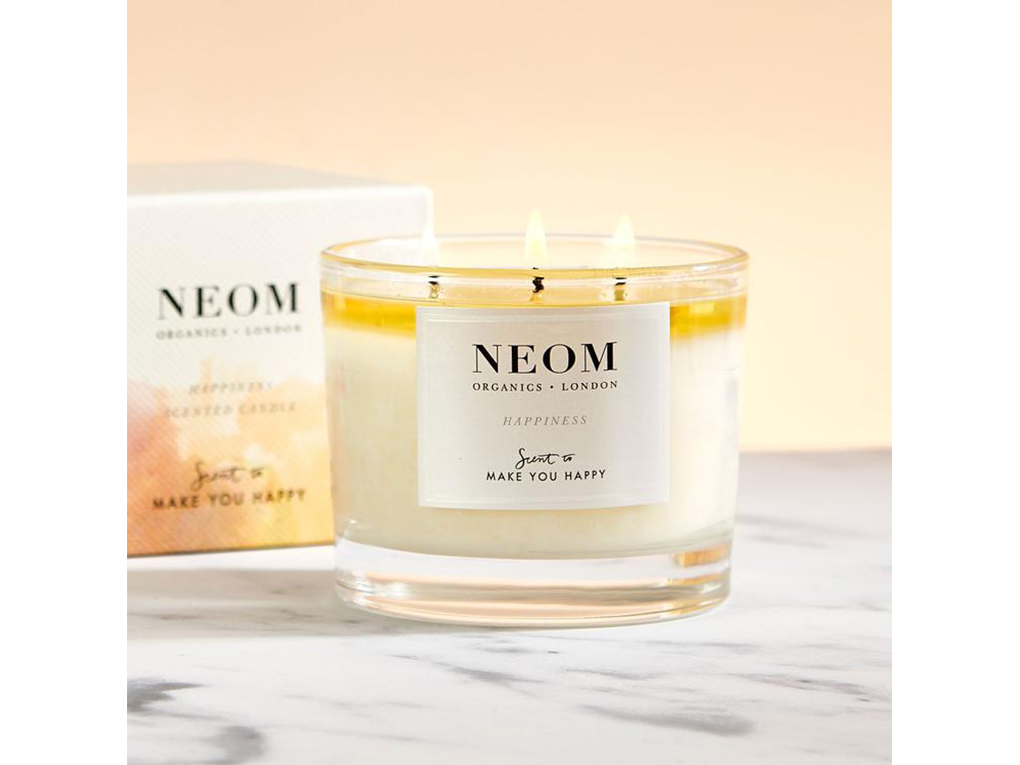 Take a couple's mind off a cancelled wedding with a relaxing scented candle