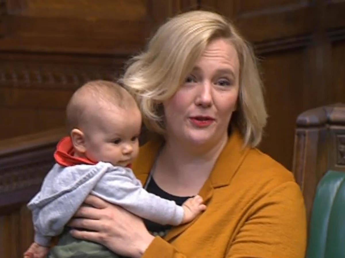 Stella Creasy holds her baby in parliament during Northern Ireland abortion debate