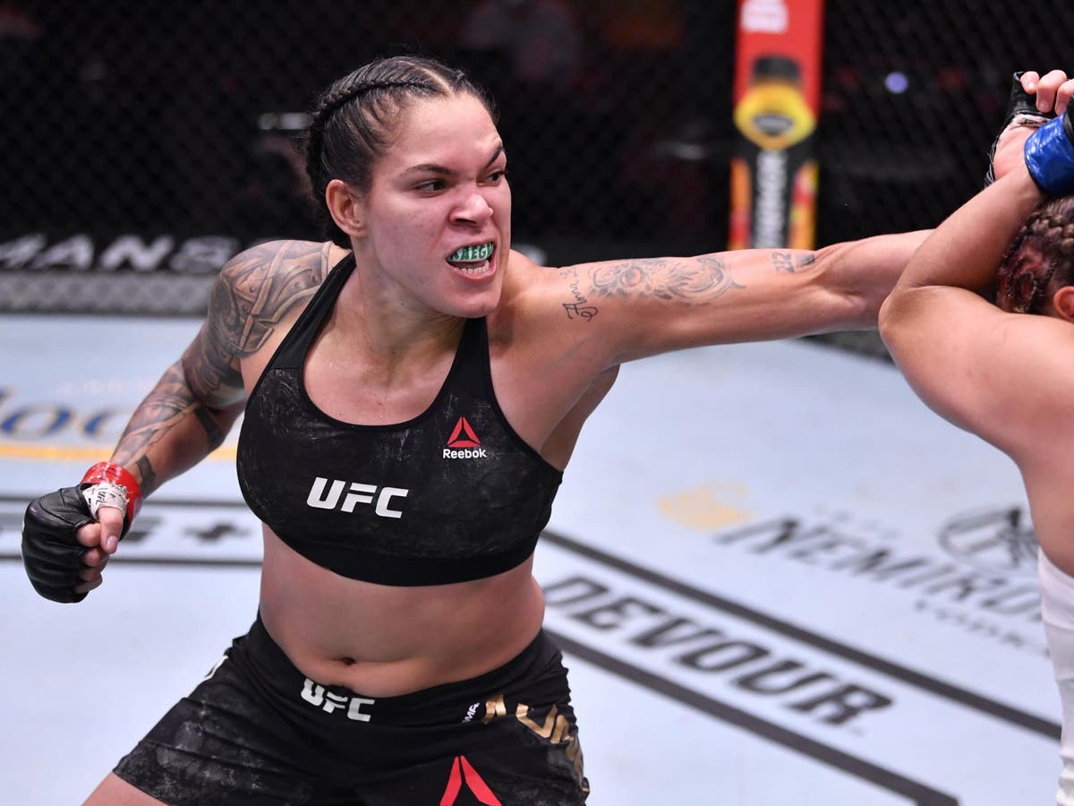 Боец UFC Камилла Смогулецка