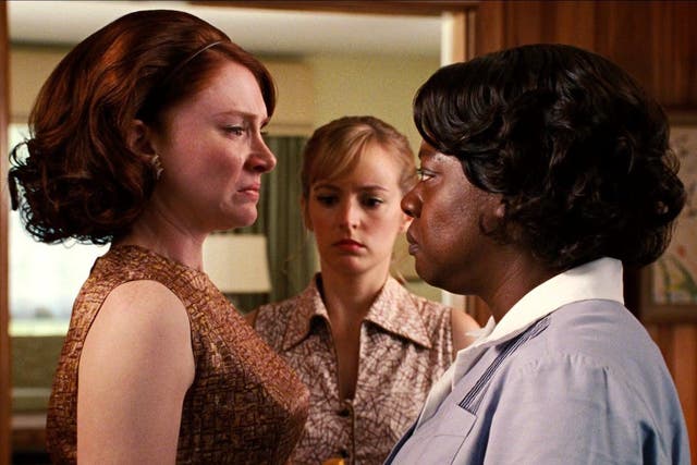 Bryce Dallas Howard, Ahna O'Reilly and Viola Davis in 'The Help'