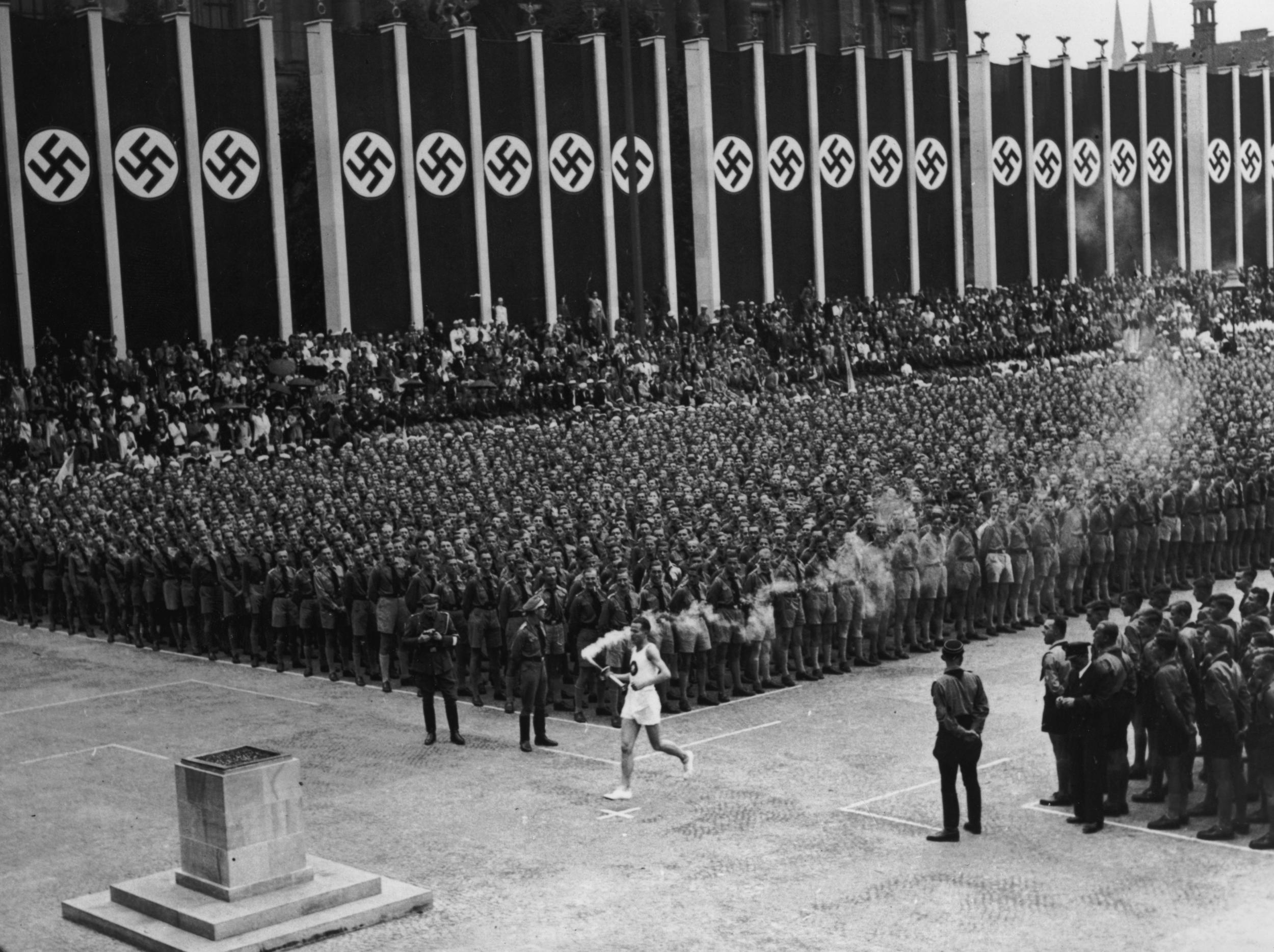 The last Olympic runner reaches Lustgarten in Berlin, in 1936