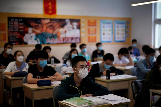 Ambitious young people from all over the world choose to study in the US, not China