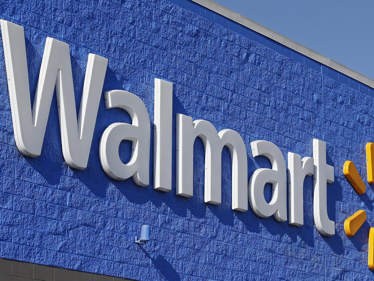 Walmart largest retailer to enforce masks in all US stores