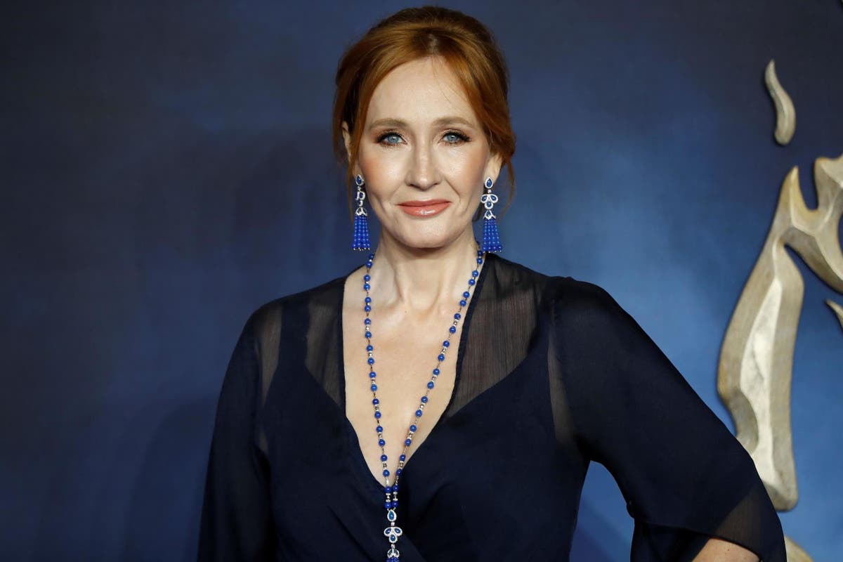 JK Rowling returns award amid trans row criticism