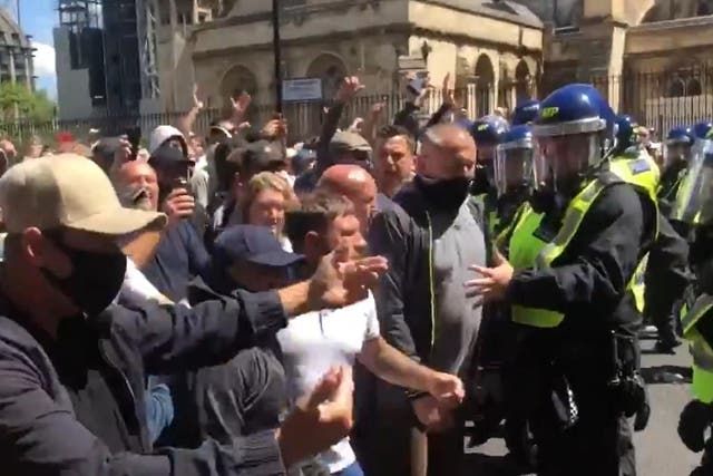 Clashes have break out between police and far-right protestors in London