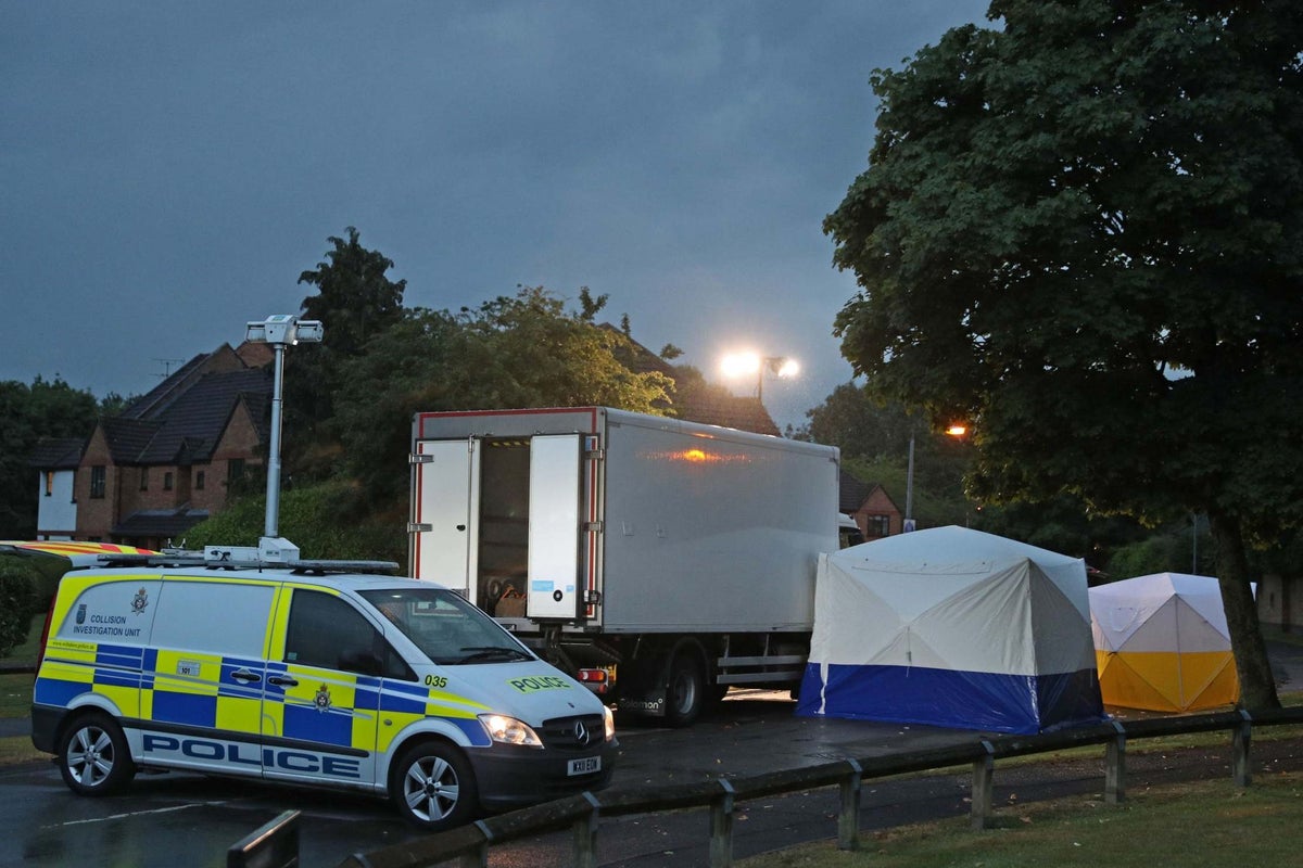 Swindon shooting: Police investigating armed robbery shoot man | The ...