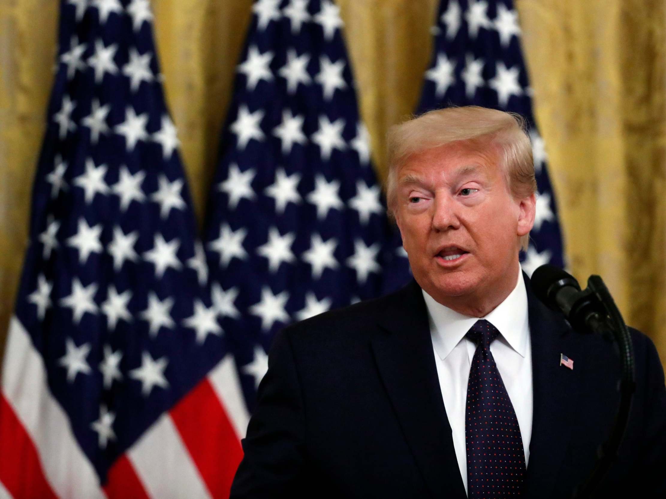 US president, Donald Trump, has defended police amid protests