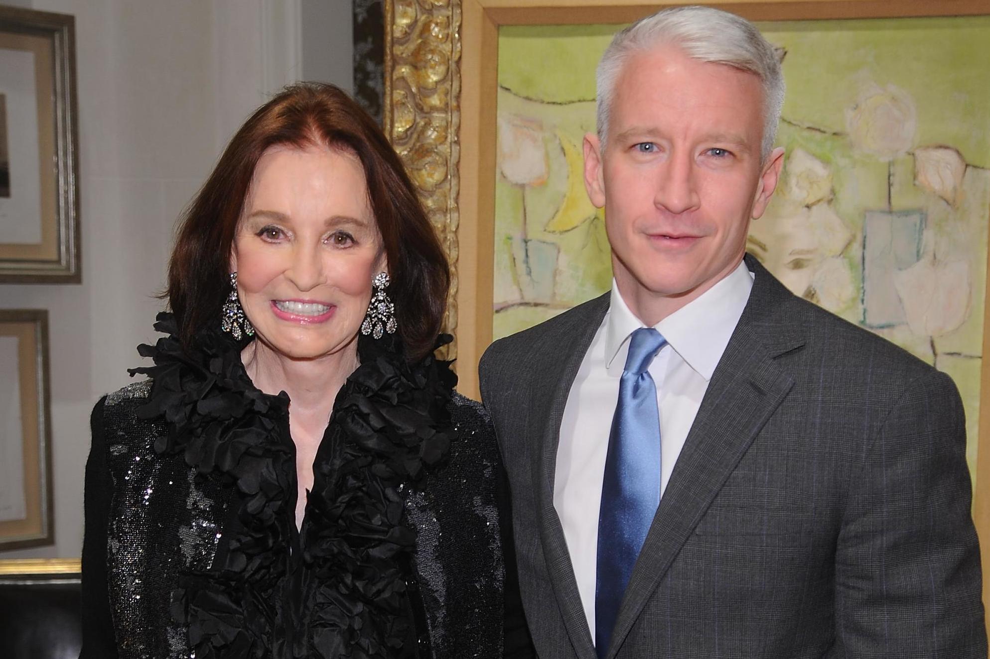 Anderson Cooper pays tribute to his late mother (Getty)