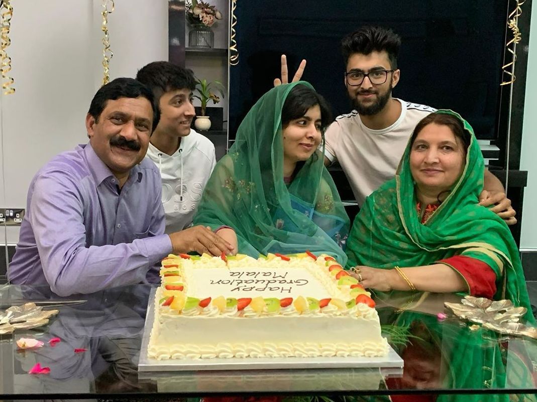 Malala Yousafzai celebrates her graduation with her family