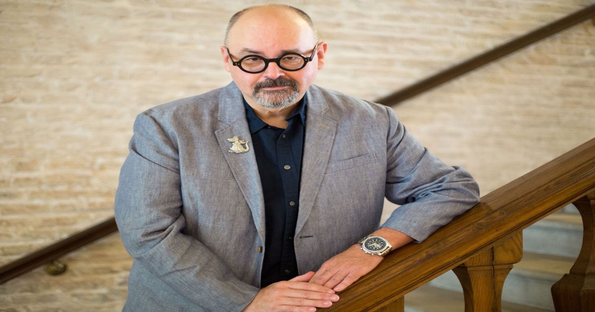 Carlos Ruiz Zafón, Author of 'The Shadow of the Wind,' Dies at 55