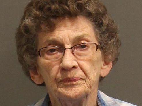 Related video: Good samaritans detained on live television while trying to stop store from being looted