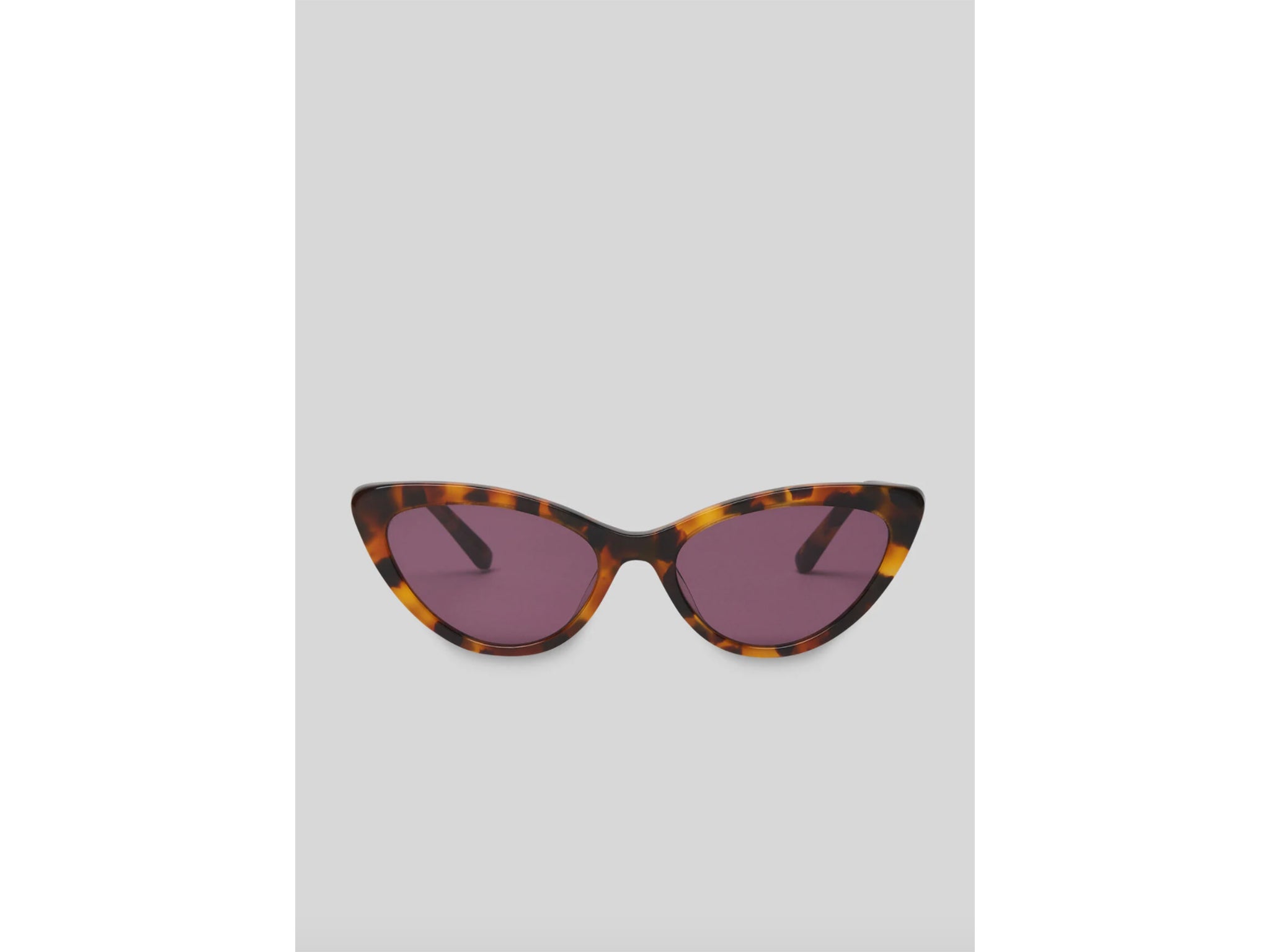 Keep the sun off your face with this pair of sunnies