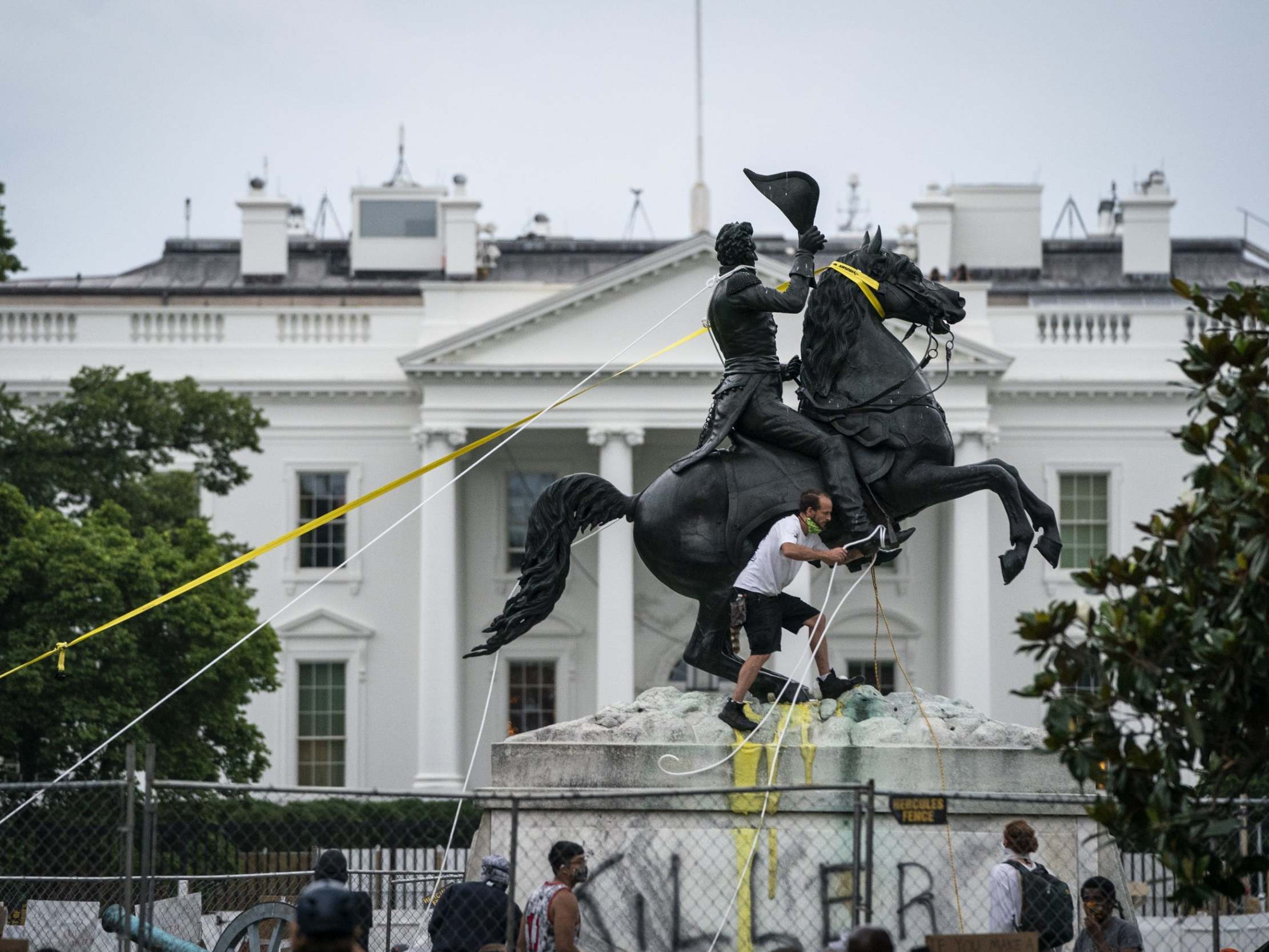 Police intervened before protesters were able to topple the monument
