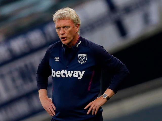 David Moyes watches on as his team lose to Spurs