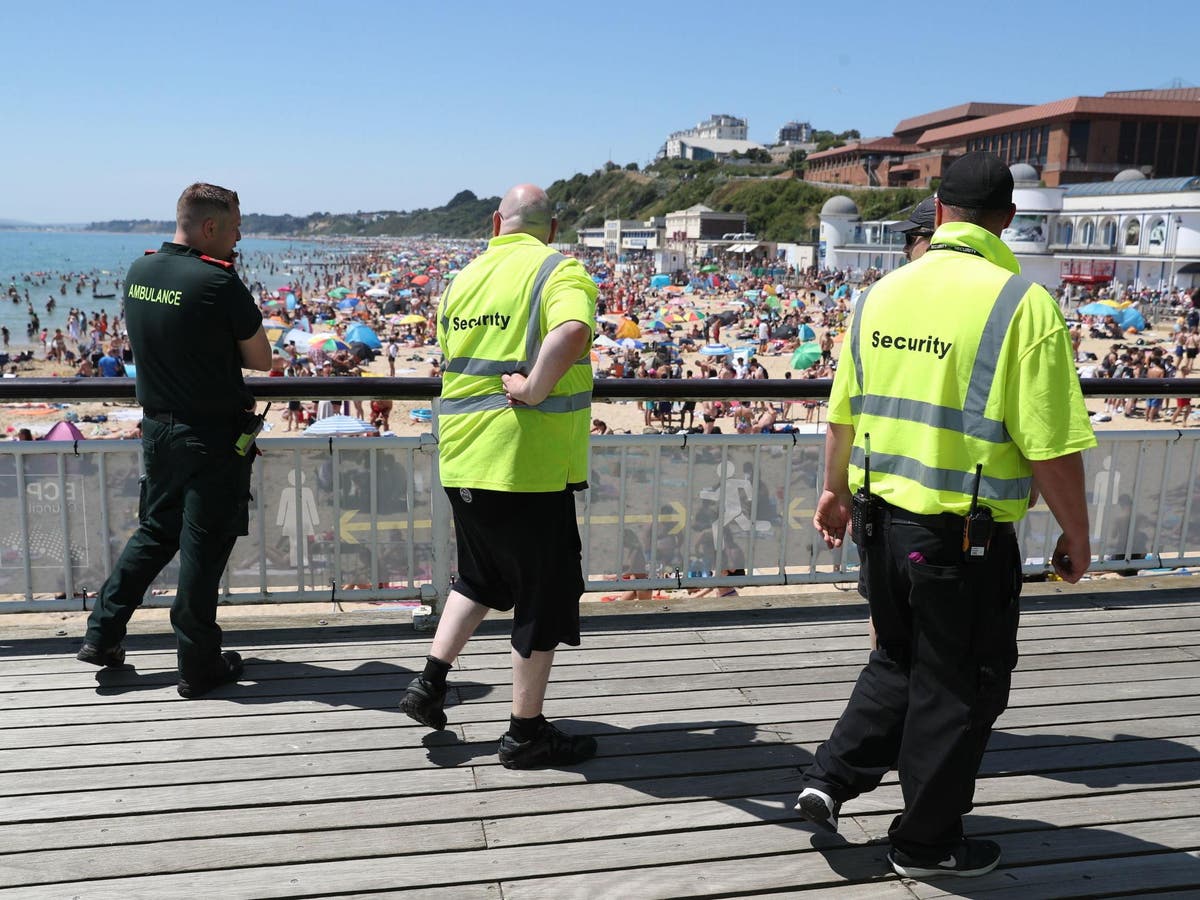 Dorset Police Declares Major Incident After ‘significant Volume’ Of People Head To Beaches The