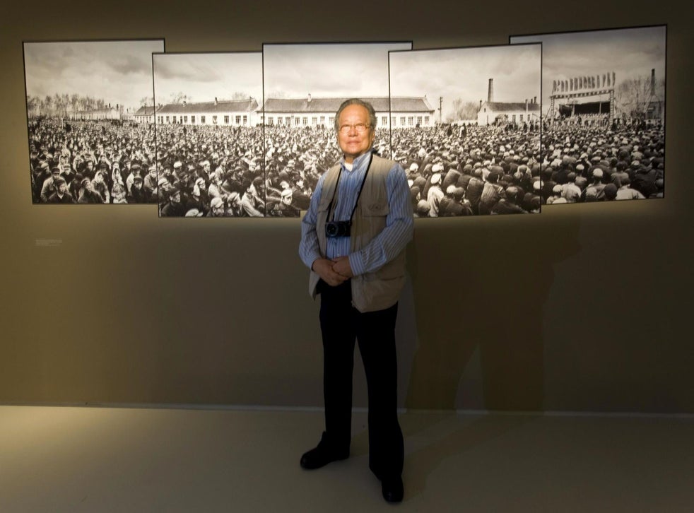 Li Zhensheng: Photographer who captured the trauma of China’s Cultural ...