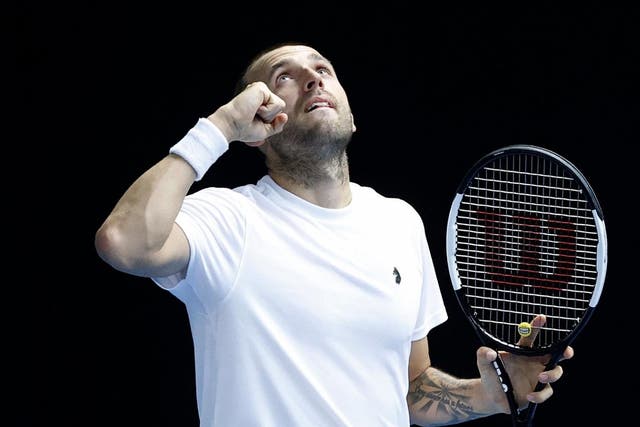 Dan Evans defeated Kyle Edmund in the final of the exhibition tournament