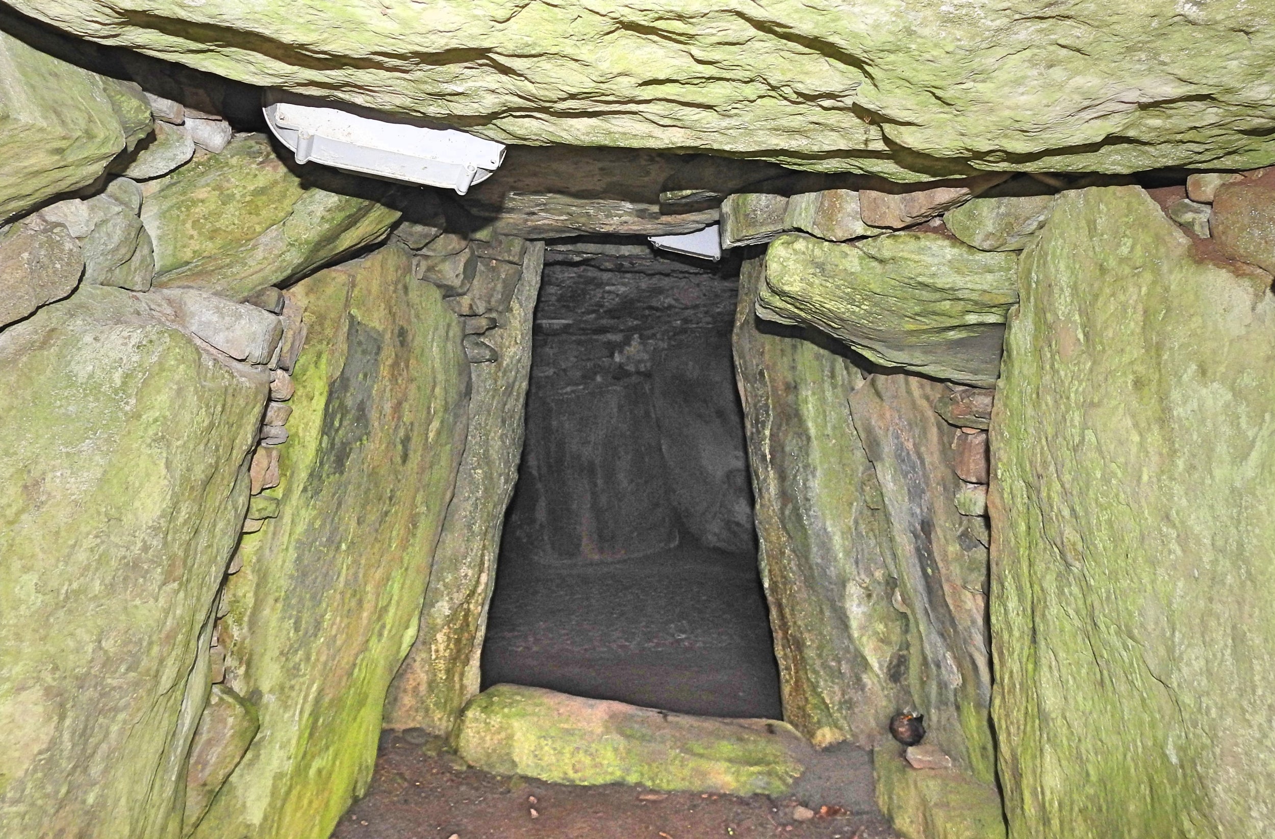 Into darkness: inside the Dowth Megalithic Passage Tomb