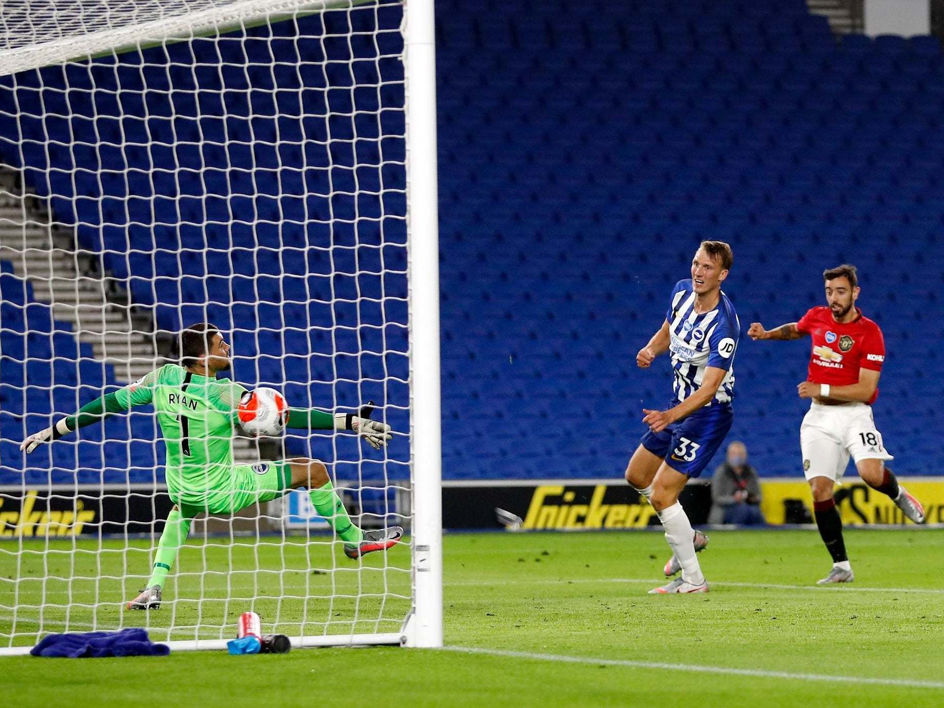 Bruno Fernandes hails Manchester United teammates after match-winning performance at Brighton