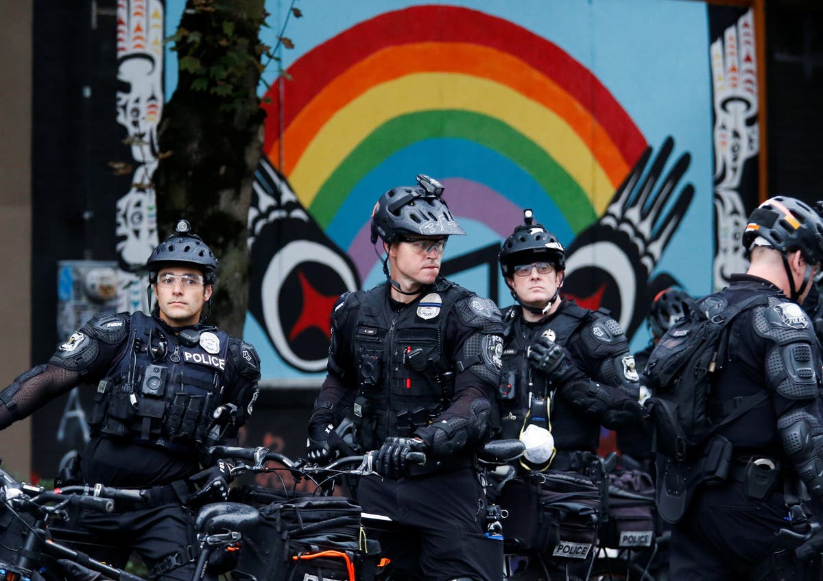 Journalist with The Independent arrested covering police clearance of Seattle protest zone