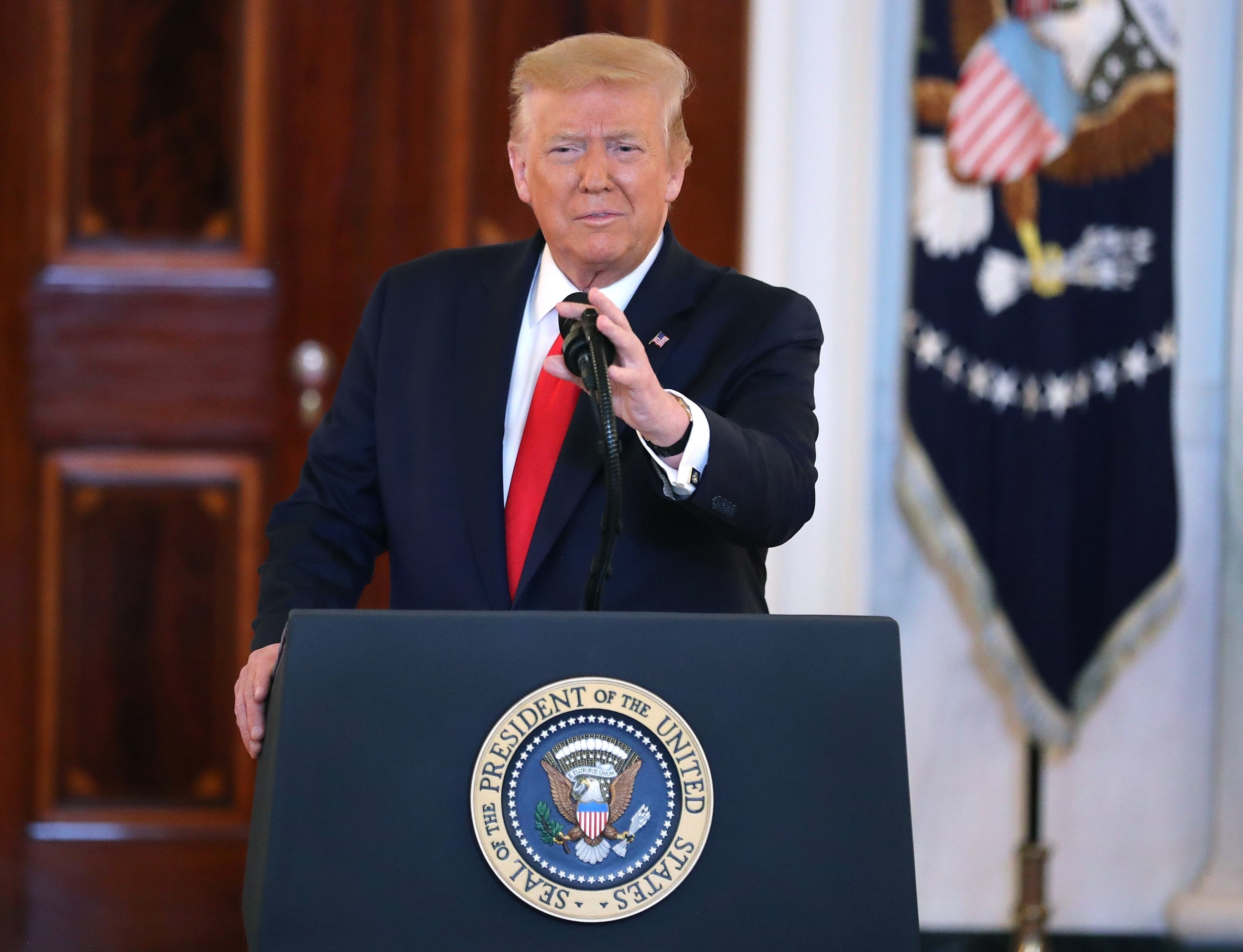 Trump news – live: President brags about Nasdaq ahead of controversial Mount Rushmore event as US posts record daily coronavirus rise thumbnail