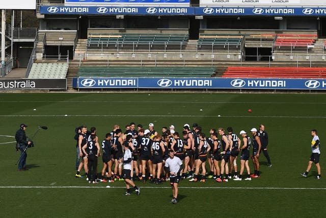 Aussie Rules players training in Melbourne