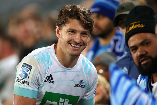 Beauden Barrett has signed a deal to play in Japan next year with Suntory Sungoliath