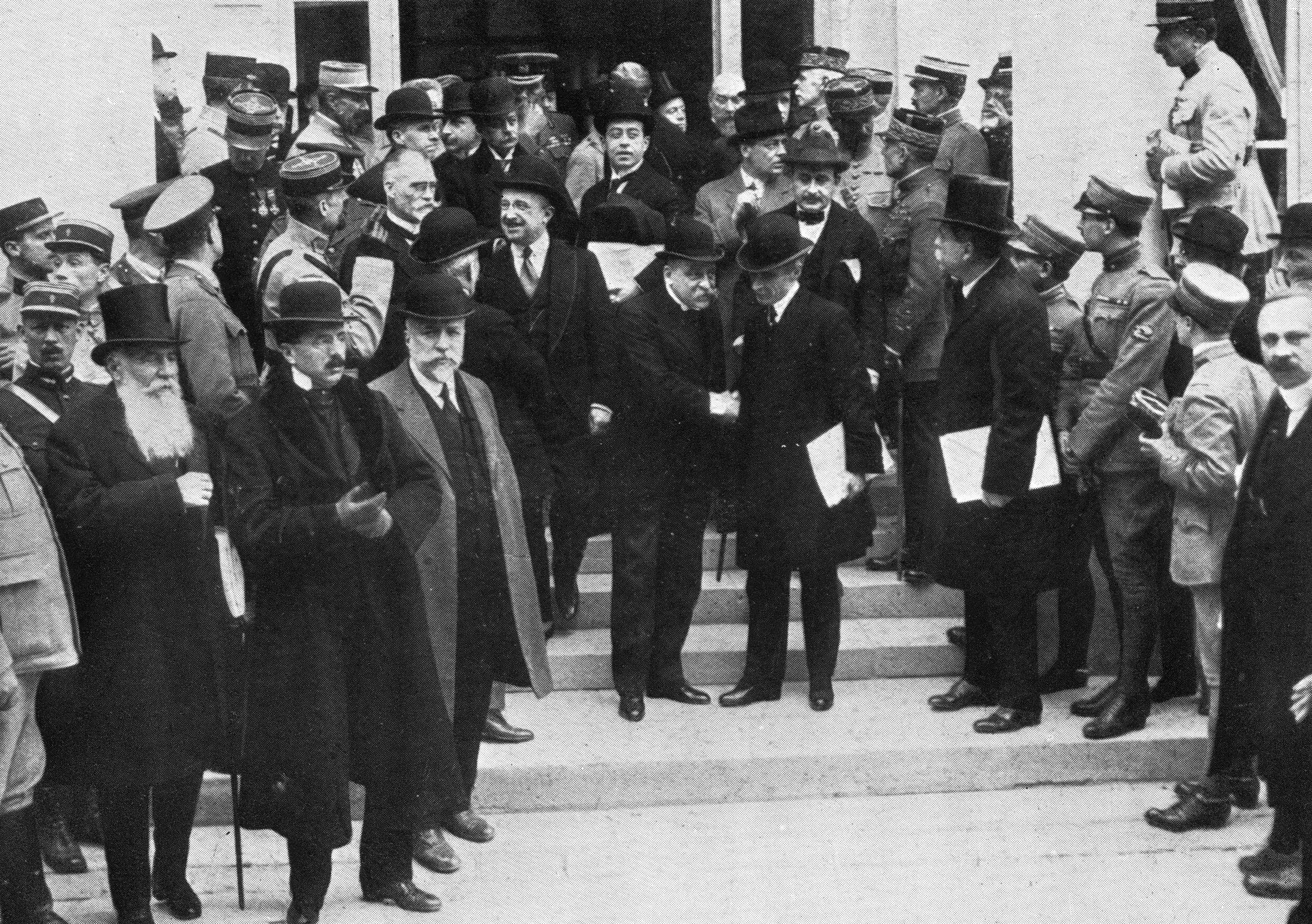 Allied delegates leave Trianon Palace during the 1919 Versailles peace talks