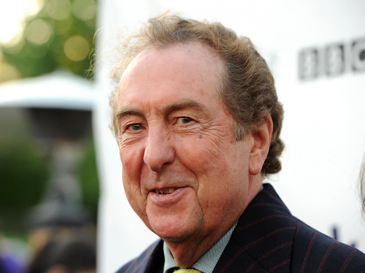 Eric Idle denounces Monty Python's official Twitter page for giving 's*** advice' about pubs reopening