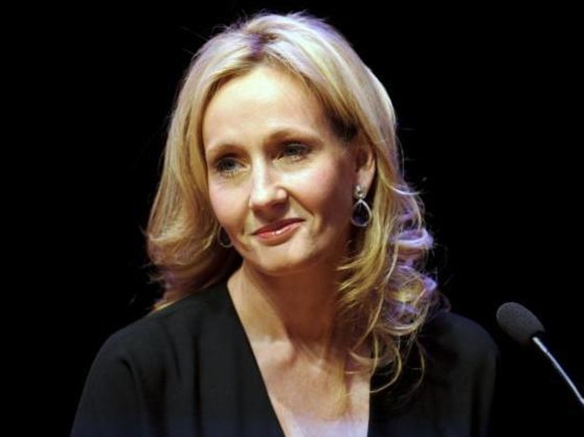 Jk Rowling Responds After Harry Potter Fan Sites Distance Themselves From Author Over Trans Views The Independent The Independent