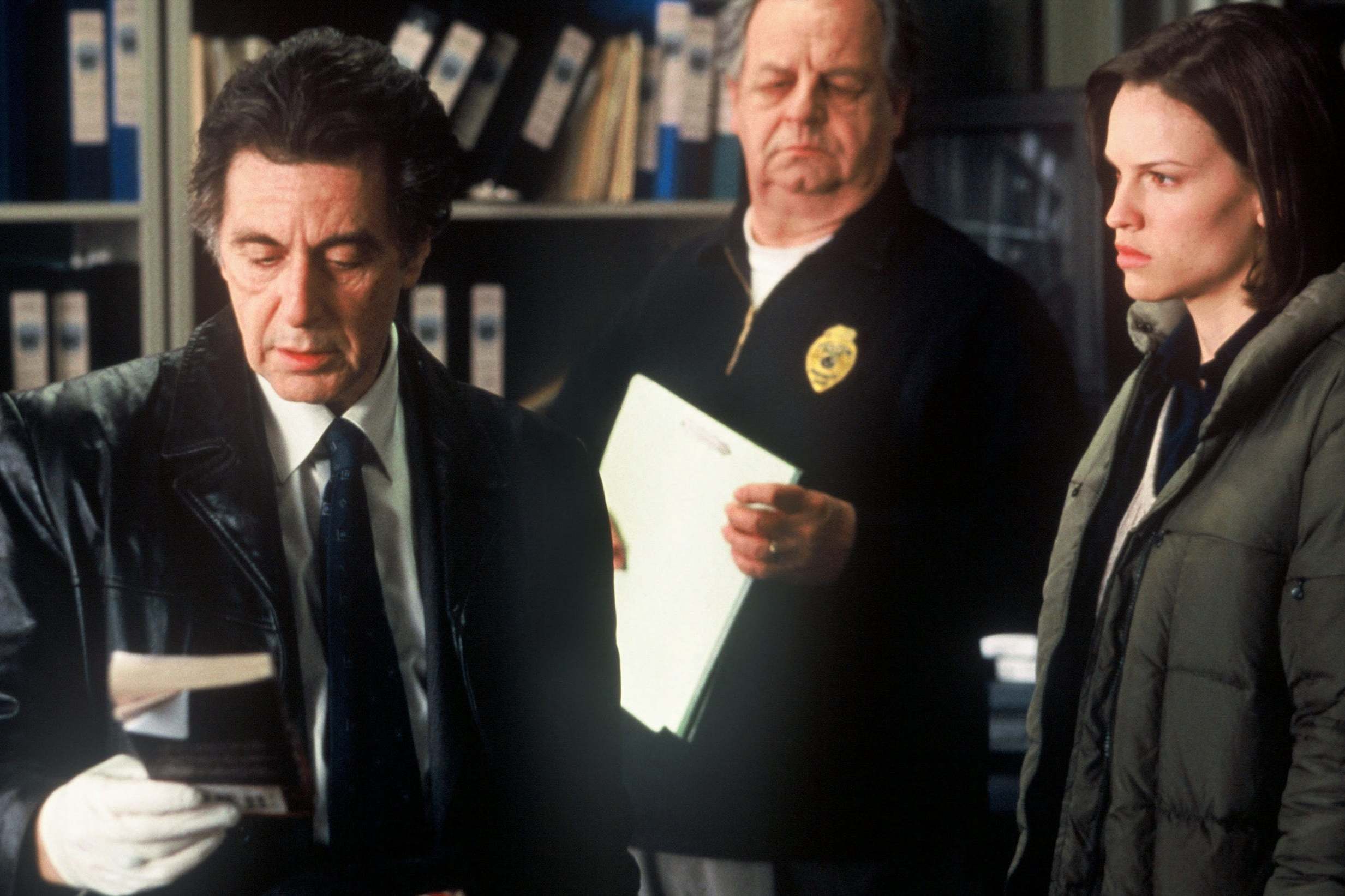 Al Pacino, Paul Dooley and Swank in Christopher Nolan’s ‘Insomnia’ (2002)