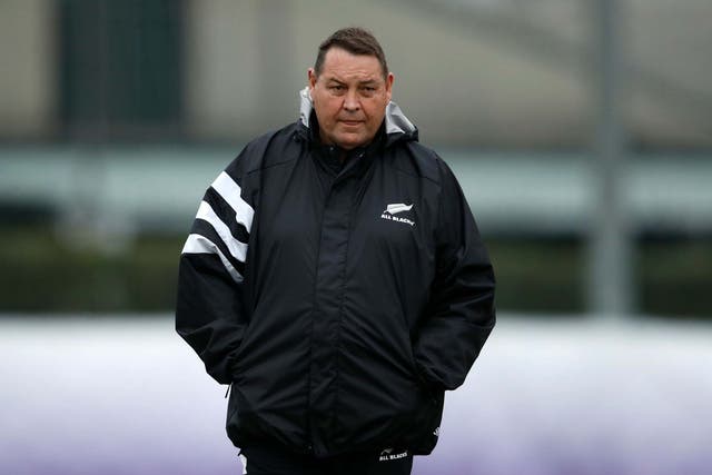 Steve Hansen believes New Zealand should not offer Australia any favours in talks over the future of Super Rugby