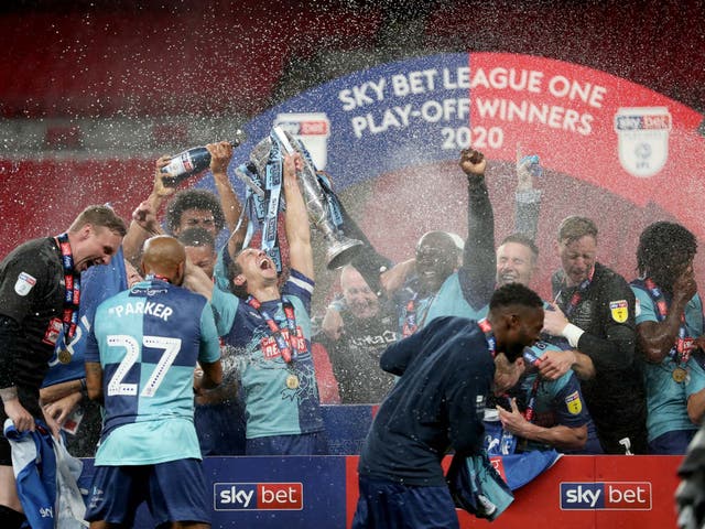 Wycombe Wanderers celebrate winning the League One playoff