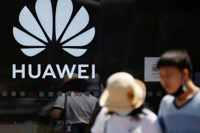 UK government bans Huawei from UK's 5G network in major U-turn
