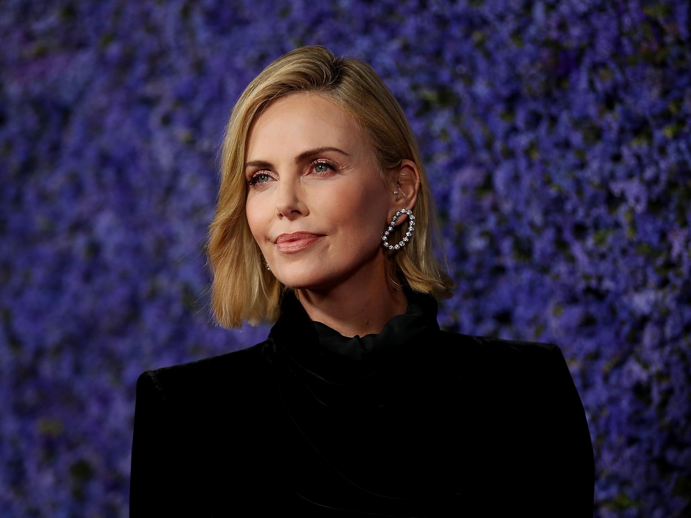 Charlize Theron Accepts ‘invite To Fight In Wwe Match