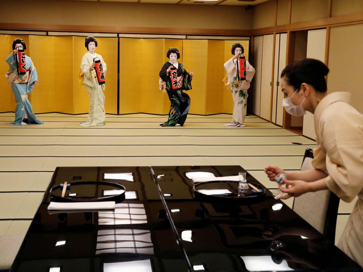 Coronavirus: Tokyo’s geisha struggle to survive amid pandemic | The ...