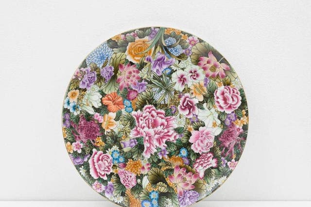 Ai Weiwei – Small Plate with Flowers, 2014