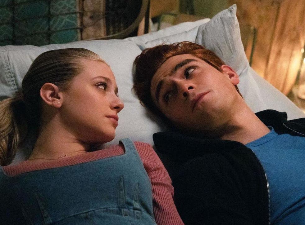 ‘Riverdale’ plans to feature mannequins in the audience at graduation, but not in love scenes