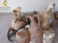 2,000-year-old Roman amphoras discovered in Alicante seafood shop
