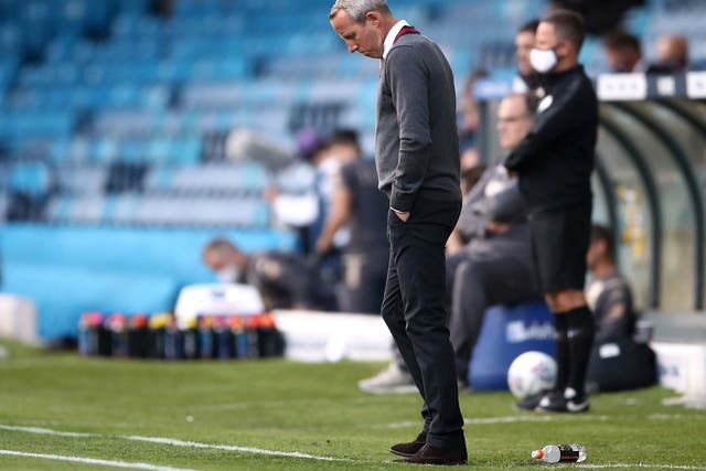 Lee Bowyer on the touchline as Charlton are beaten by Leeds