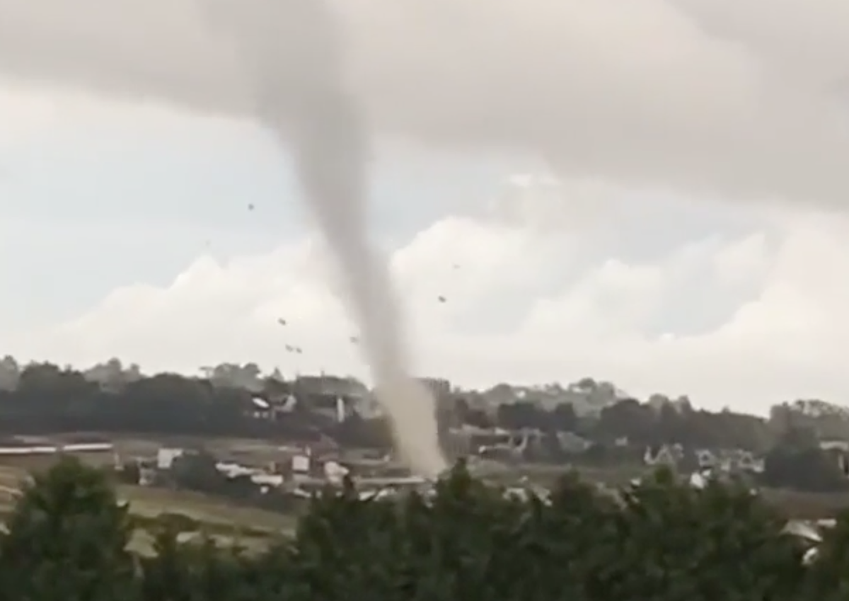 'Breathtaking': Rare tornado filmed sweeping through Northampton | The