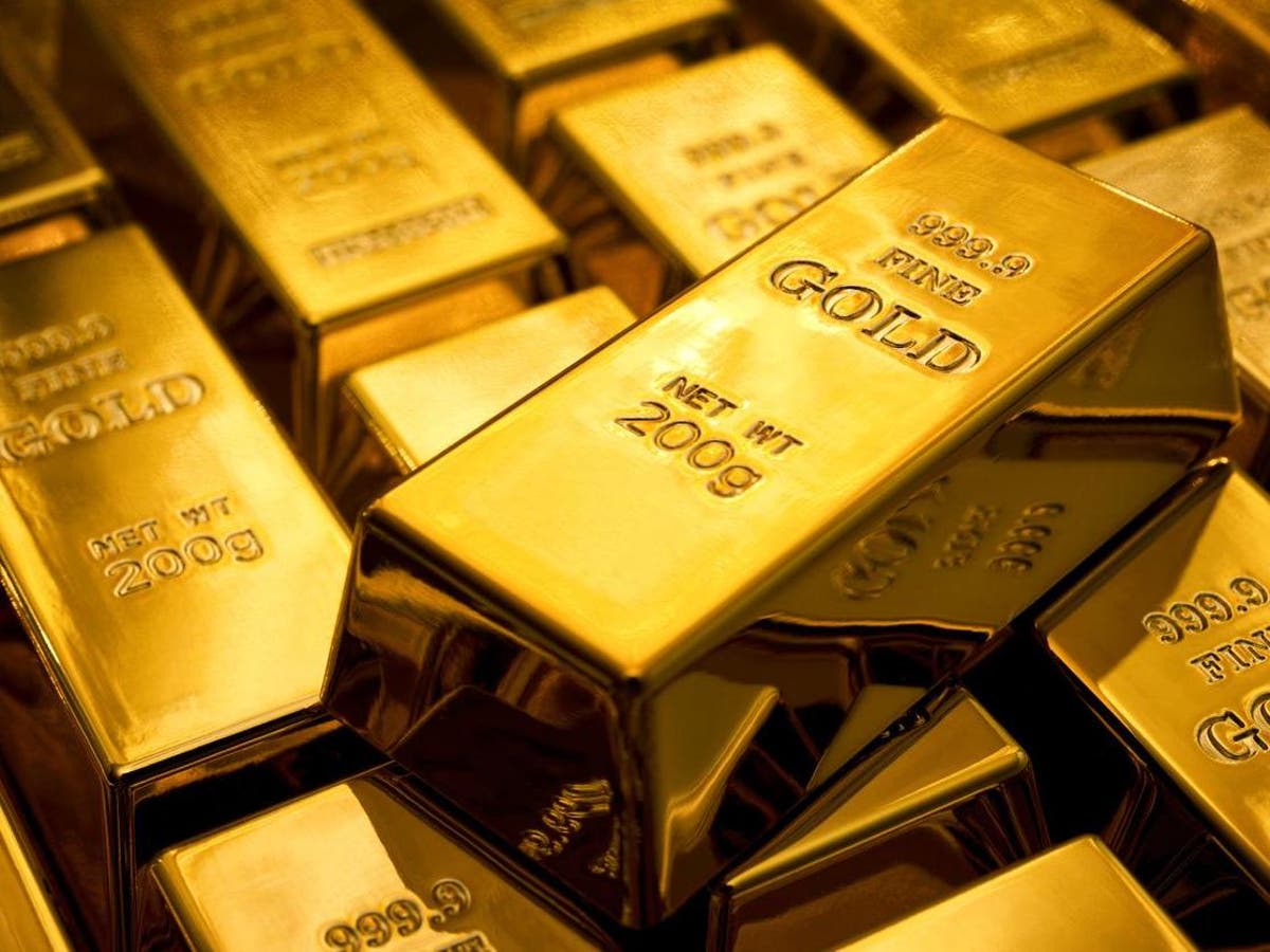 Gold price surges to record high amid mounting uncertainty at pandemic recovery